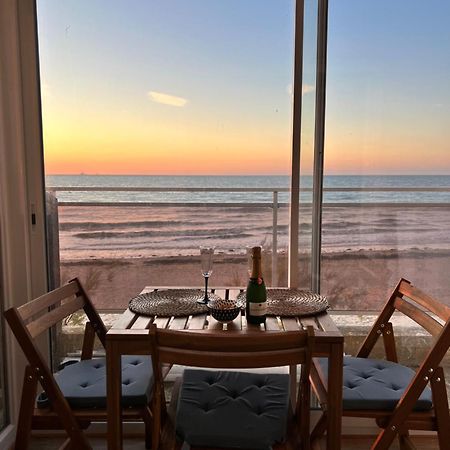 Mettons Les Voiles - Appt Vue Mer Avec Loggia Bernieres-sur-Mer Экстерьер фото